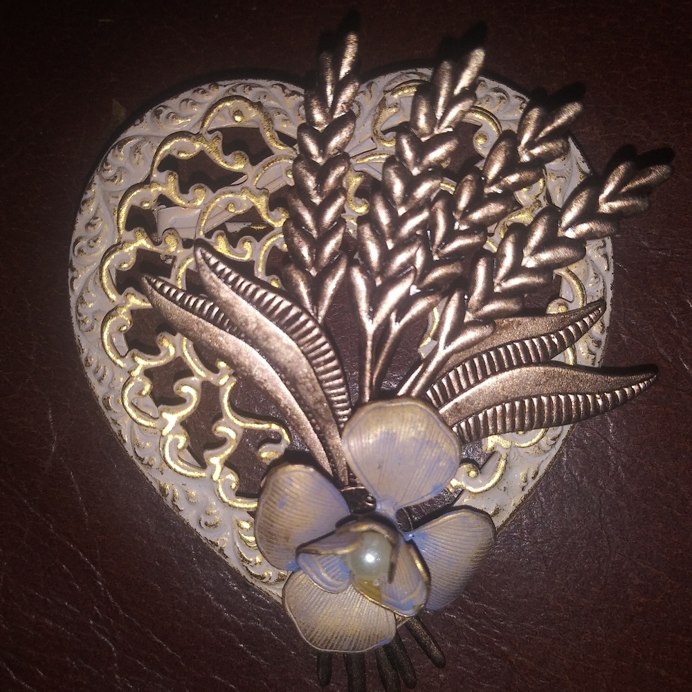 3 for 25 Vintage heart brooch 2"